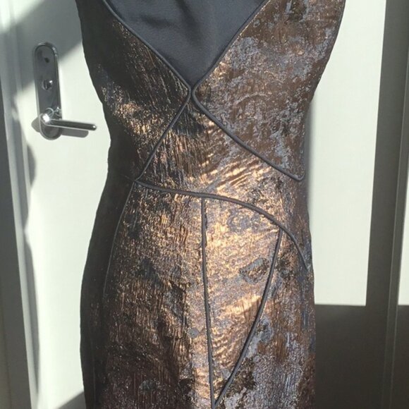 Dress - Picture 3 of 7